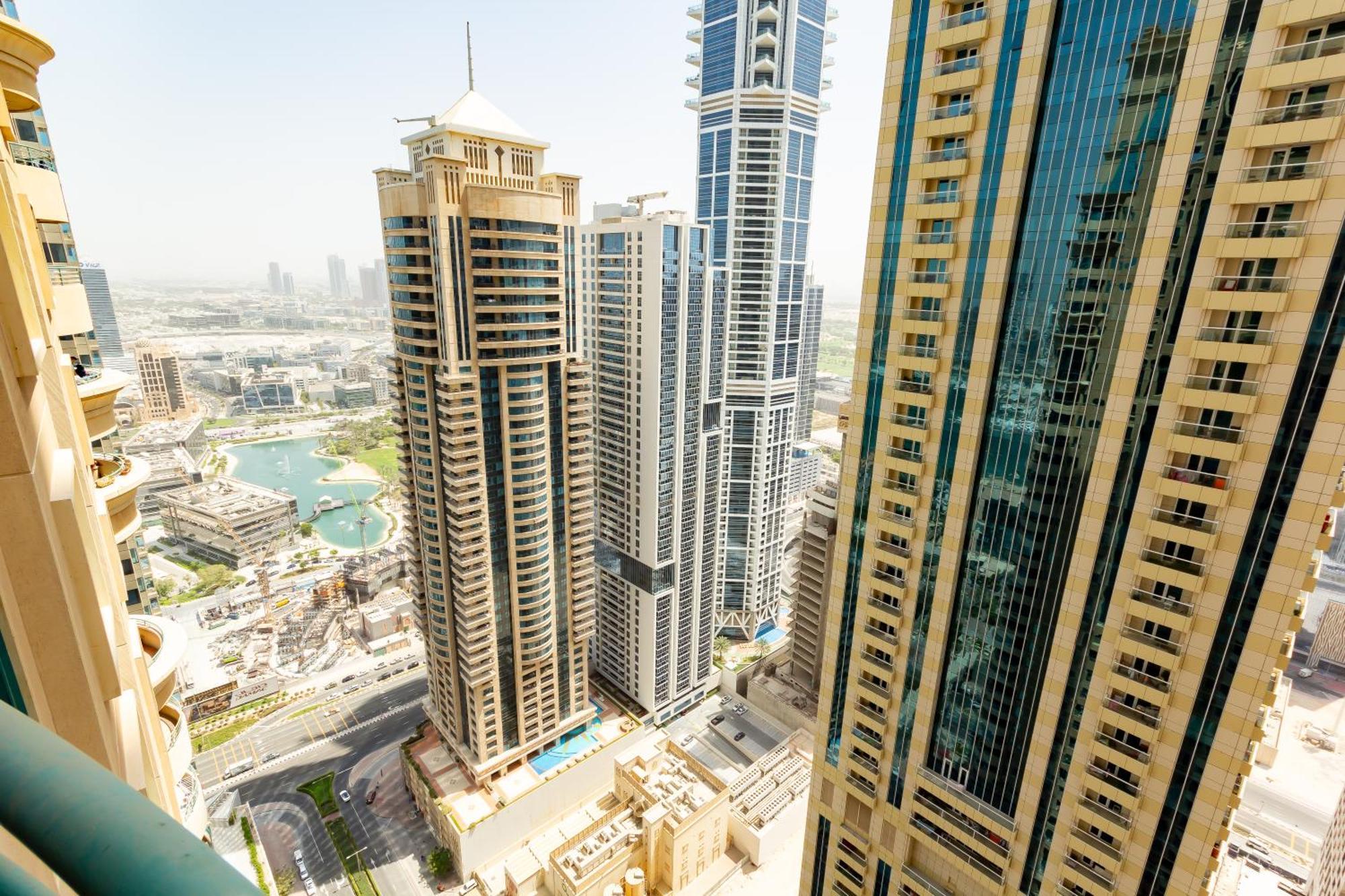 Nice Single Rooms For "Girls" Only In Dubai, Marina Eksteriør billede