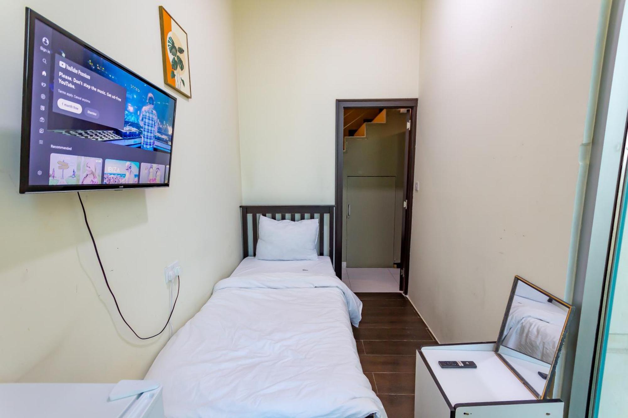 Nice Single Rooms For "Girls" Only In Dubai, Marina Eksteriør billede