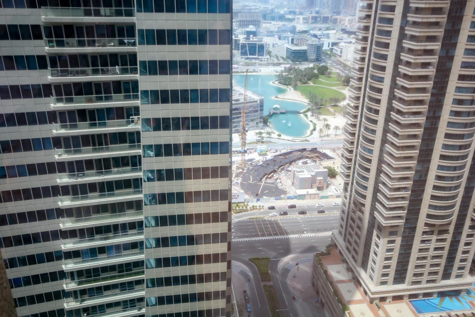 Nice Single Rooms For "Girls" Only In Dubai, Marina Eksteriør billede