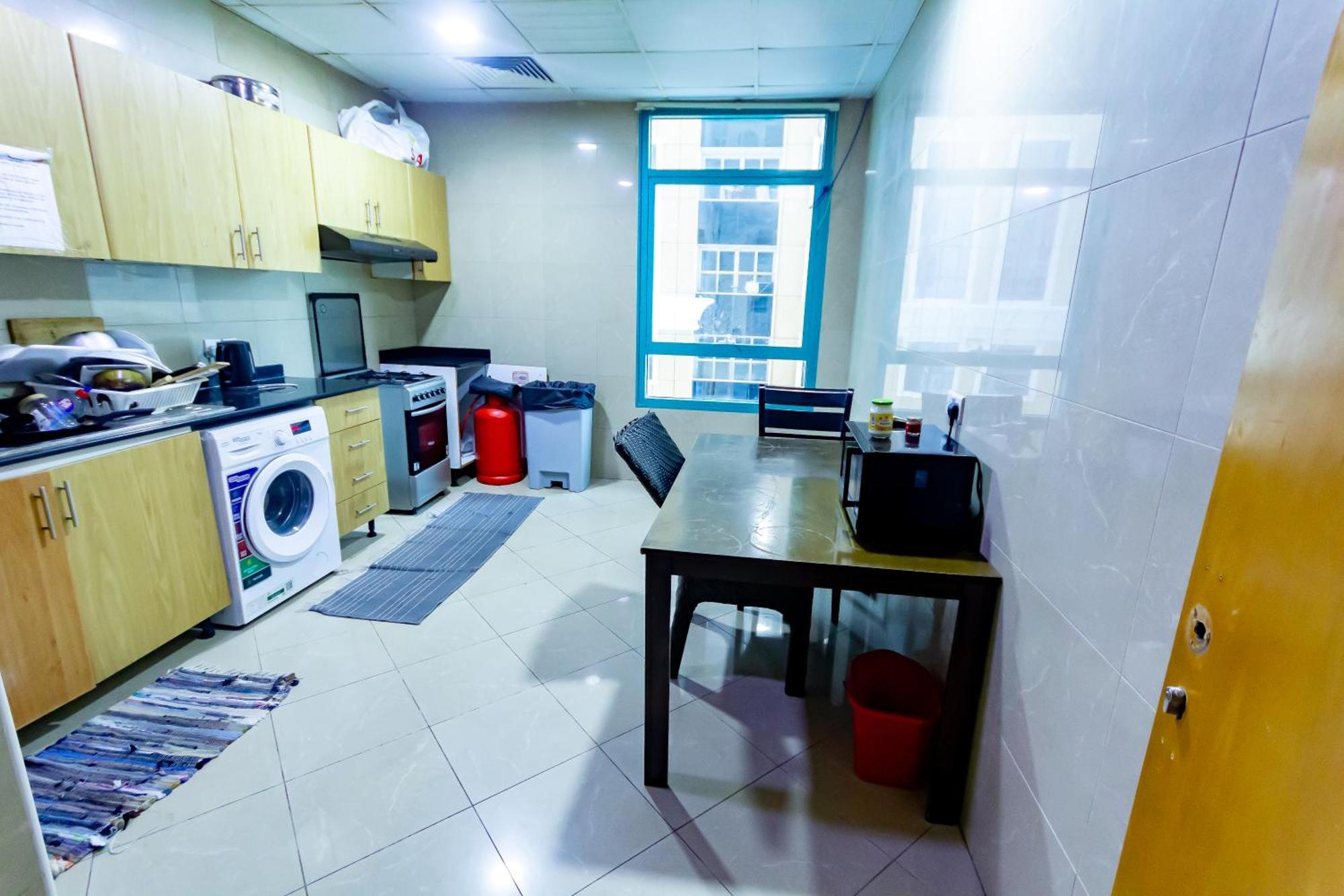 Nice Single Rooms For "Girls" Only In Dubai, Marina Eksteriør billede