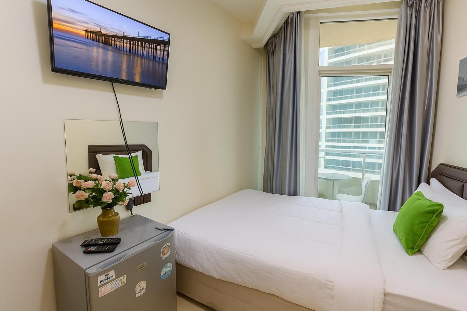 Nice Single Rooms For "Girls" Only In Dubai, Marina Eksteriør billede